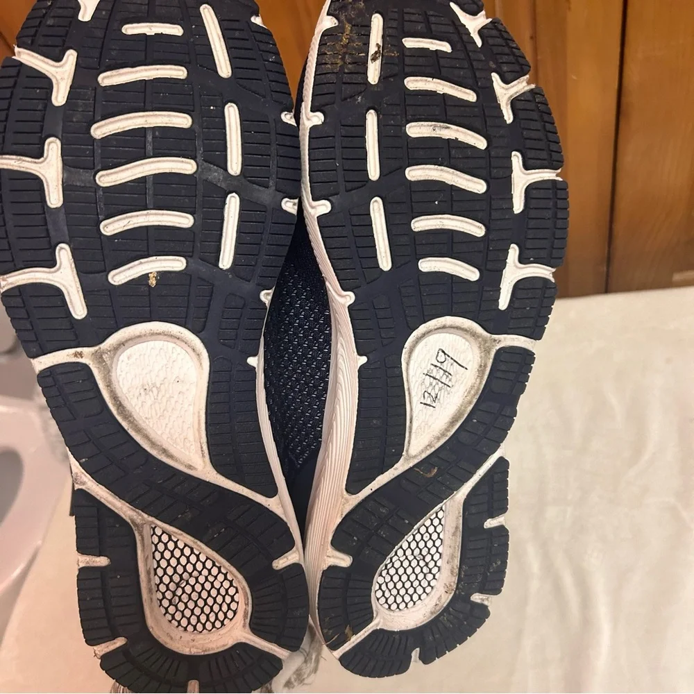 Under Armour Men’s Hovr Navy Running Shoes